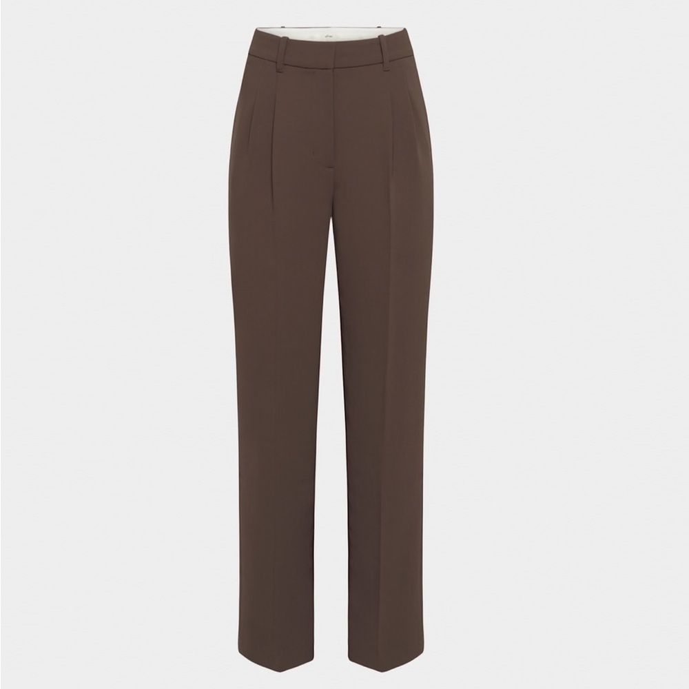 Aritzia Effortless Pant Crepette in Rich Mocha Brown